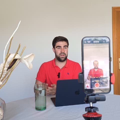 Aitor trabajando